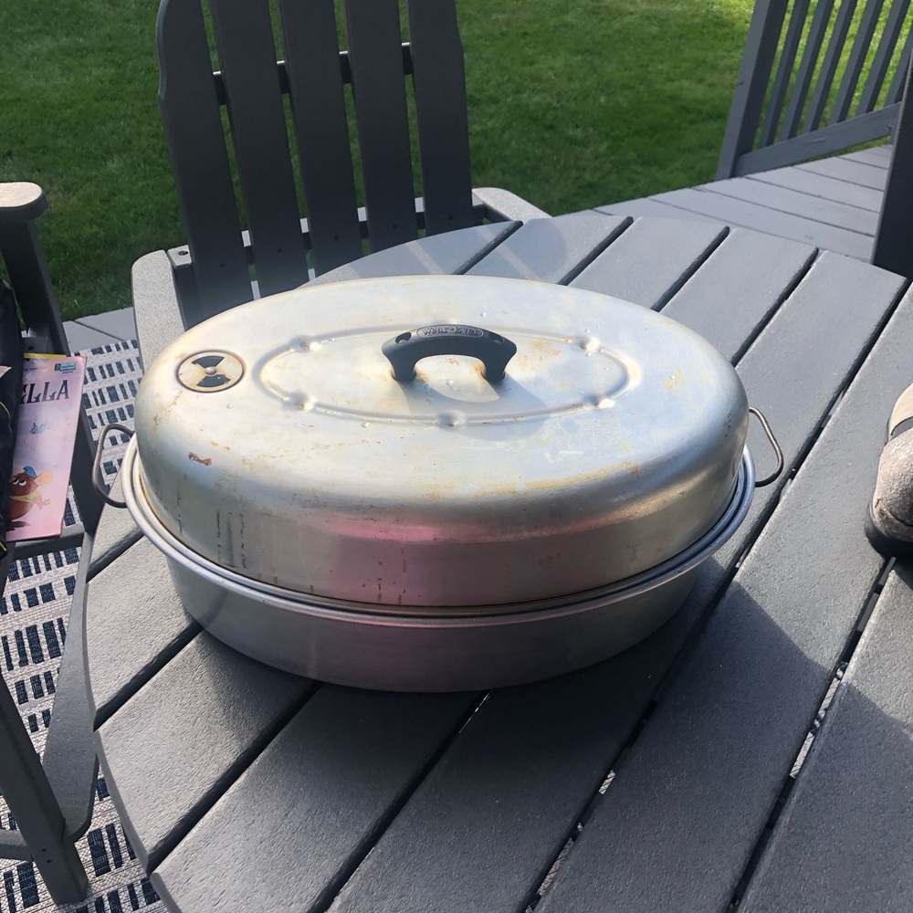 1960’s vintage Wearever aluminum Roaster with Lid - Silver - Picture 2 of 12